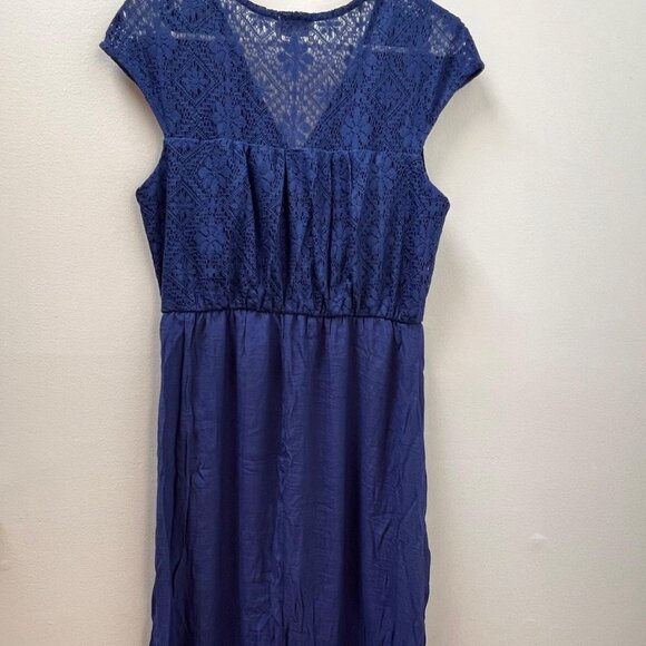 Navy Lace Button-Front Maxi Dress – Sleeveless - Picture 6 of 7